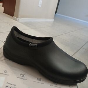 Sloggers Men's & Women's Black Waterproof Shoes M 9, W 11